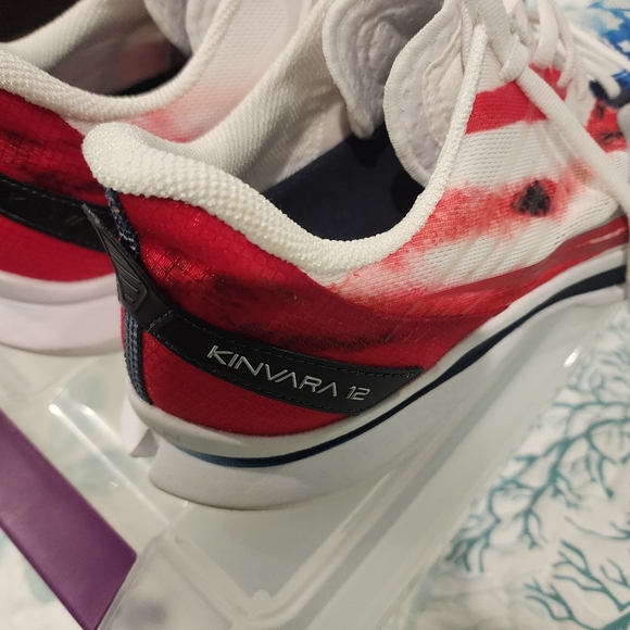 Men's Saucony Kinvara 12, Red White and Blue, Size 10 - Picture 3 of 10